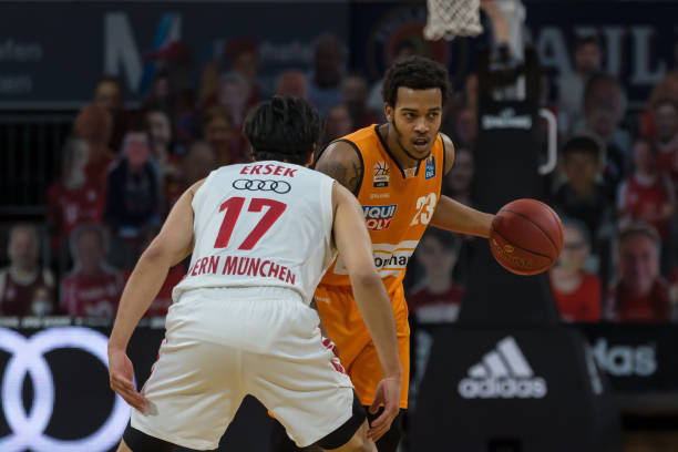 击败对手 击败对手