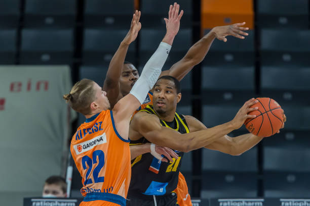 立刻调整防 立刻调整防