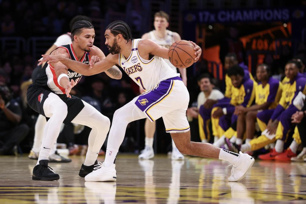 也懂得鼓舞 也懂得鼓舞