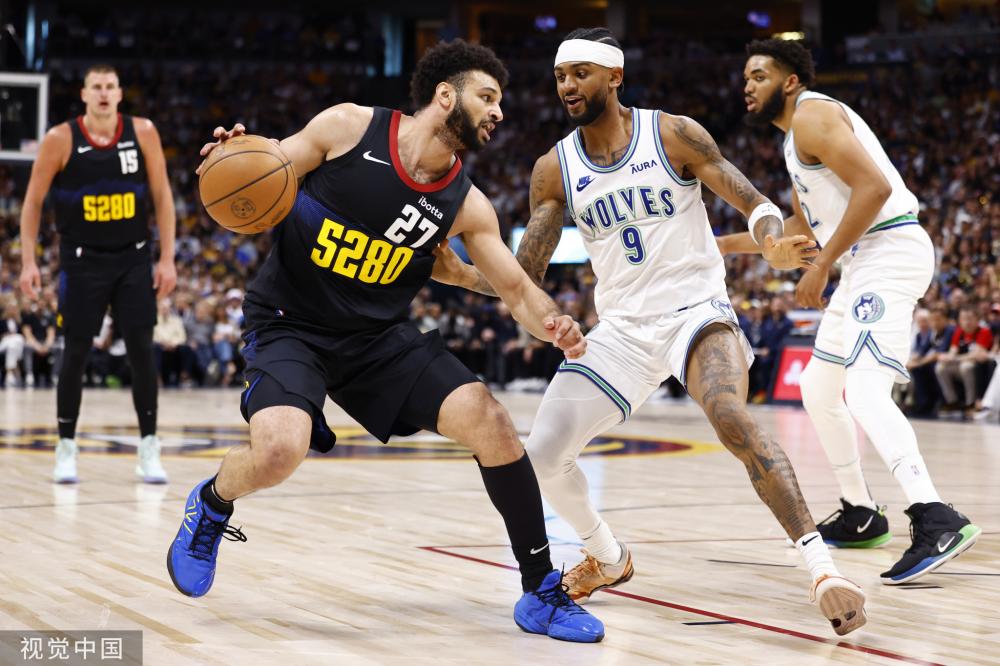 充满活力的 充满活力的