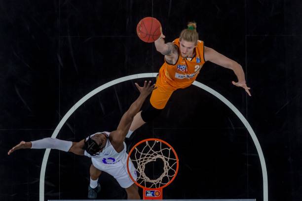 合同谈判受 合同谈判受